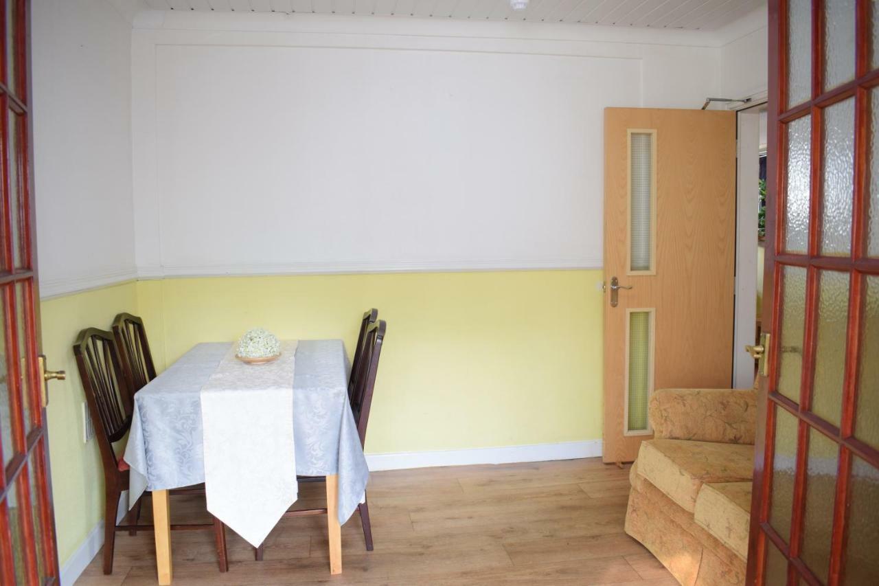 House Stay In Bangor North Wales Exterior photo
